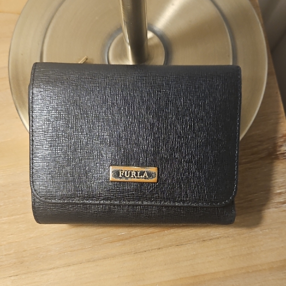 Furla Textured Black Wallet